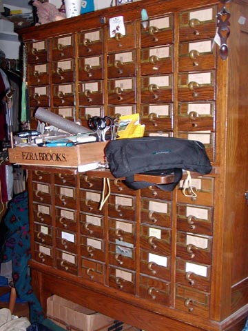 Geting organized fly tying desk help